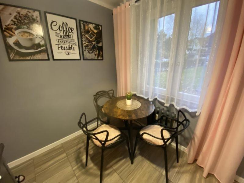 Apartament ,, Sen I Kawa" - Komfortowy Nocleg W Sercu Aglomeracji Bytom Esterno foto