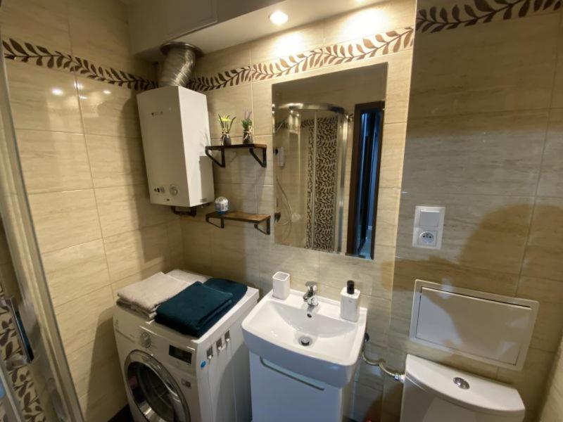 Apartament ,, Sen I Kawa" - Komfortowy Nocleg W Sercu Aglomeracji Bytom Esterno foto