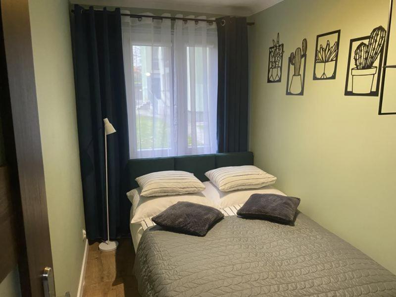 Apartament ,, Sen I Kawa" - Komfortowy Nocleg W Sercu Aglomeracji Bytom Esterno foto
